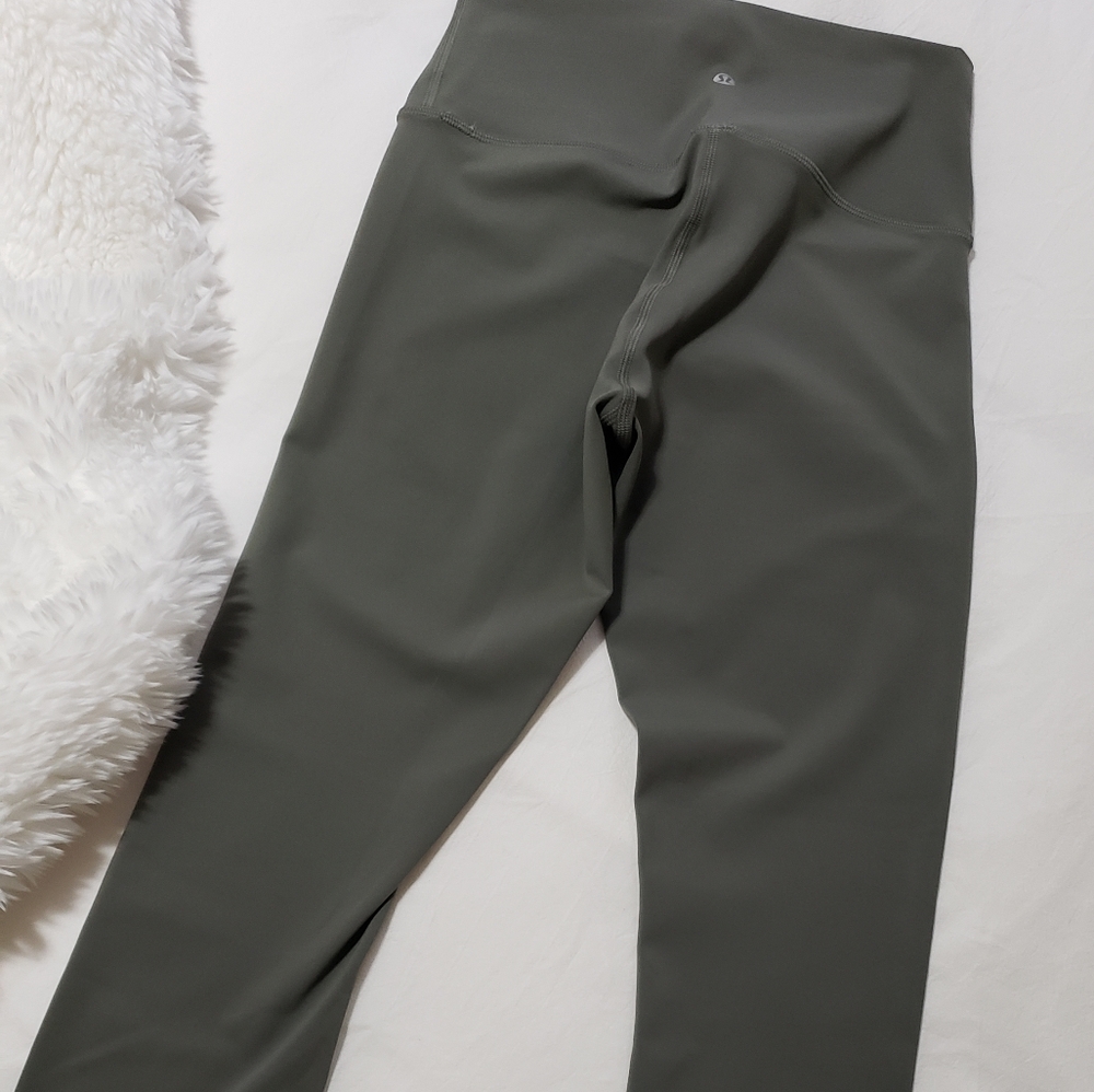 Size 6 Wunder Under Grey Sage